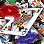fichas y cartas poker 150x150 Las operaciones de los casinos online: